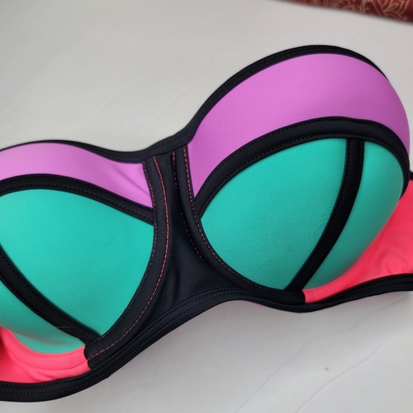 Swimsuit Tops Bundle Size Large - Picture 9 of 12